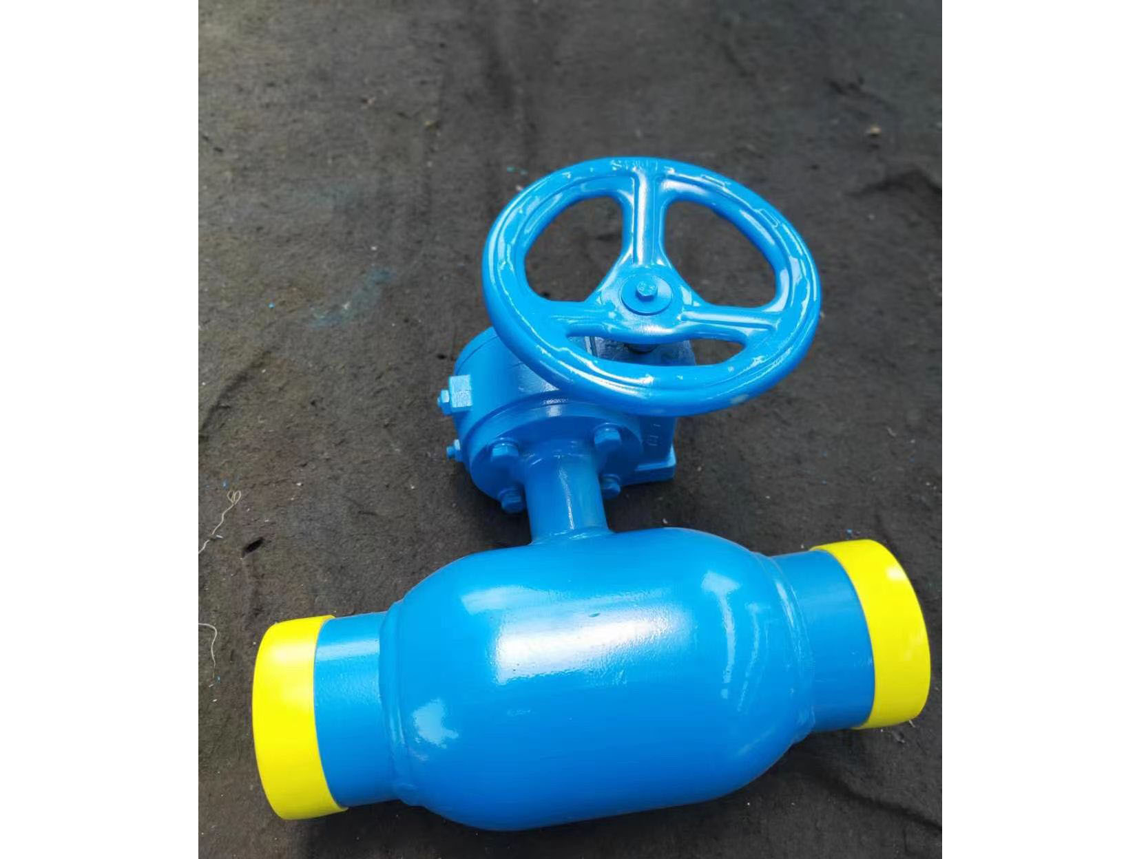 Welded ball valve